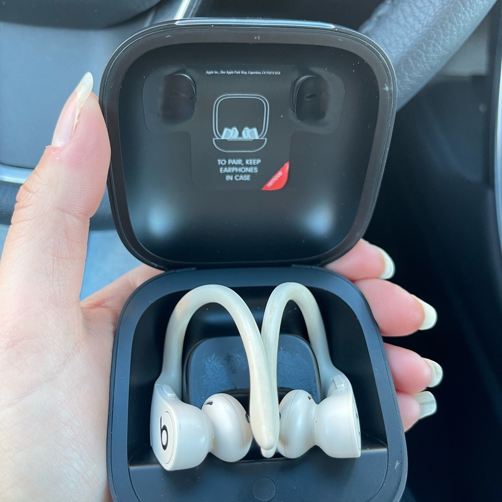 Powerbeats Pro - Picture 2 of 5
